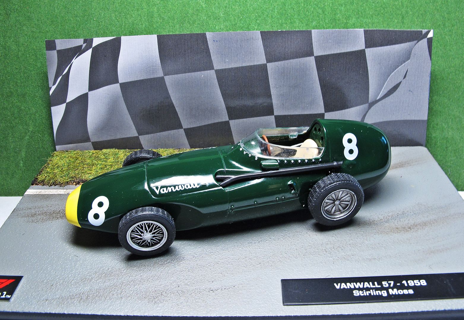 Formula 1 №56 - Vanwall 57 - Стерлинг Мосс (1958)